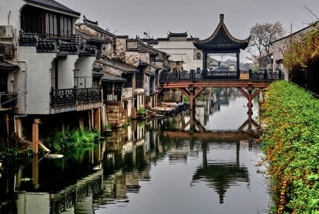 林允露耳短发写真释出，她是否适合这样的造型？